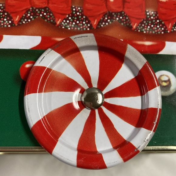 Collectors Tin Santa Express Train is made of 2 Tins Rolling Wheels Multicolor - Picture 8 of 8